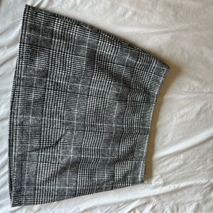 Forever 21 Black and White Plaid A-Line Skirt